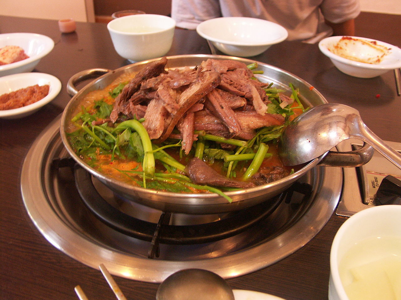 Gaegogi Jeongol, receta de Corea del Sur. Wikimedia Commons